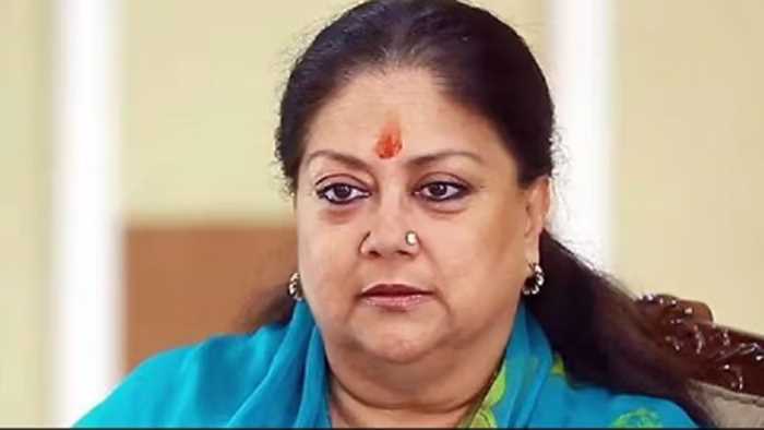 वसुंधरा ने कन्हैयालाल के परिजनों को बंधाया ढांढस वसुंधरा ने कन्हैयालाल के परिजनों को बंधाया ढांढस